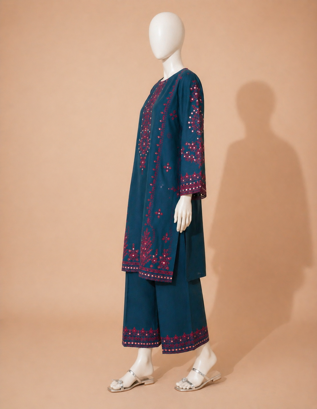 Sapphire D-909 Embroidered Dhanak 2PC